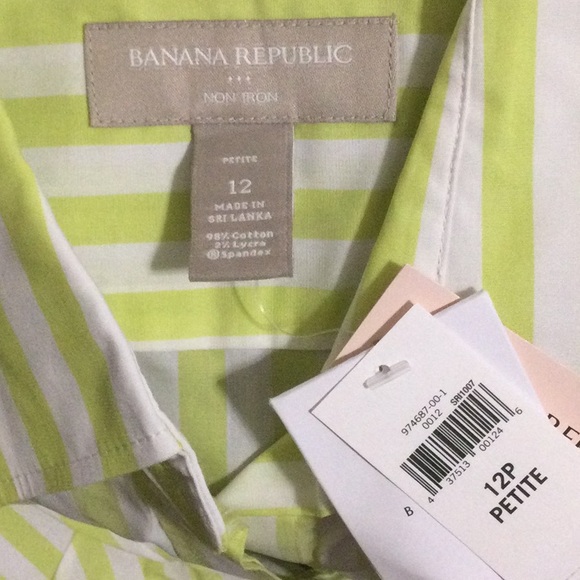 Sleeveless Button Down Shirt Petite - Picture 2 of 2